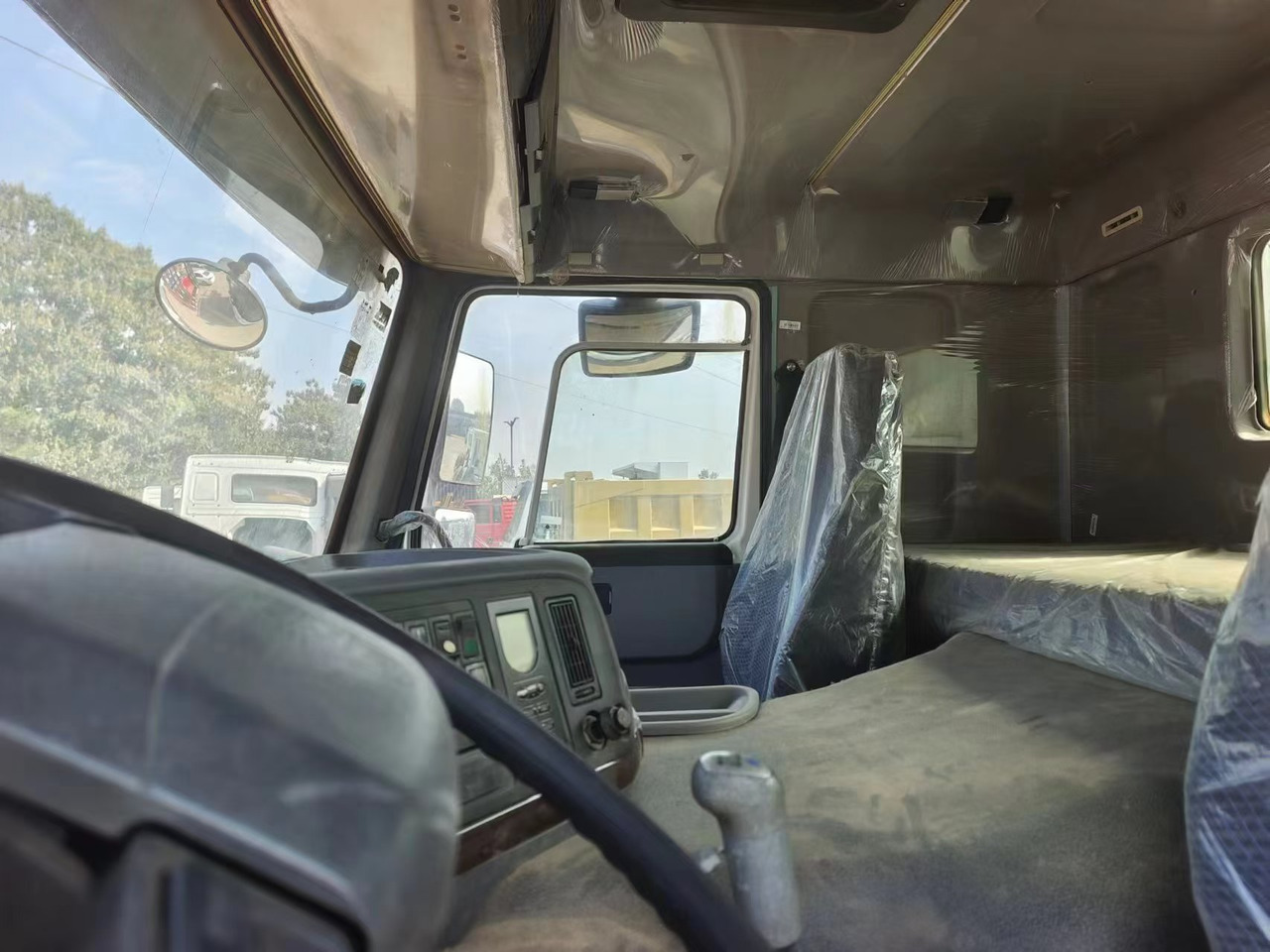 SINOTRUK 20 CBM,6×4 - Tank truck: picture 4 SINOTRUK 20 CBM,6×4 - Tank truck: picture 4