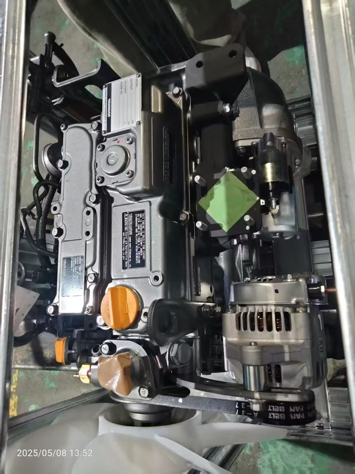 YANMAR 3TNV76 - Engine for Excavator: picture 2 YANMAR 3TNV76 - Engine for Excavator: picture 2