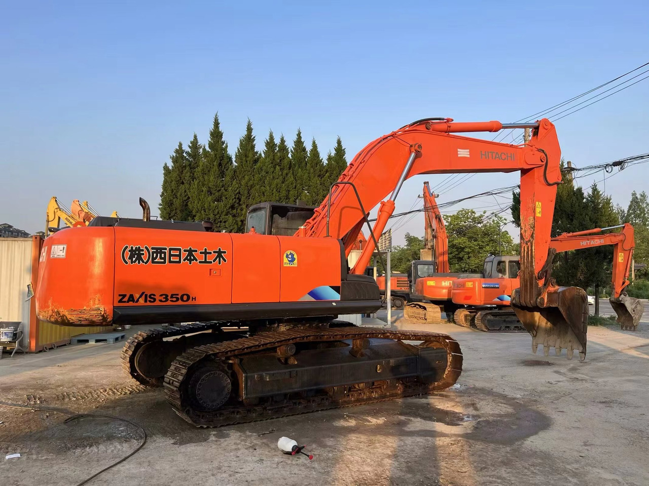 CRAWLER EXCAVATOR Original Japan Hitachi ZX350 Excavator Hitachi Excavator in Low Price for Hot Sale - Crawler excavator: picture 2 CRAWLER EXCAVATOR Original Japan Hitachi ZX350 Excavator Hitachi Excavator in Low Price for Hot Sale - Crawler excavator: picture 2