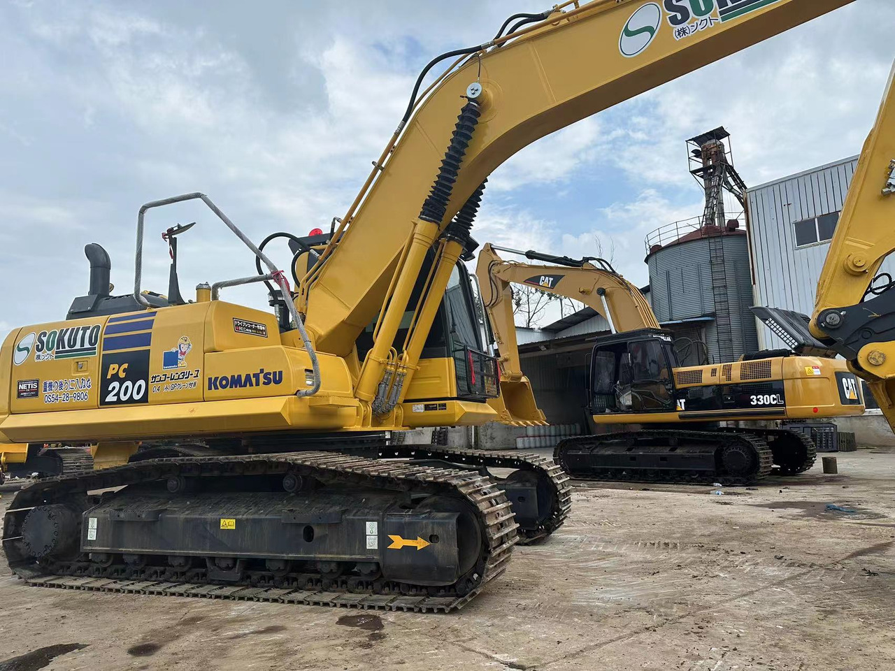 CRAWLER EXCAVATOR Used Good Quality Japan Original PC200-8 in Good Condition PC200-8 Komatsu - Crawler excavator: picture 4 CRAWLER EXCAVATOR Used Good Quality Japan Original PC200-8 in Good Condition PC200-8 Komatsu - Crawler excavator: picture 4