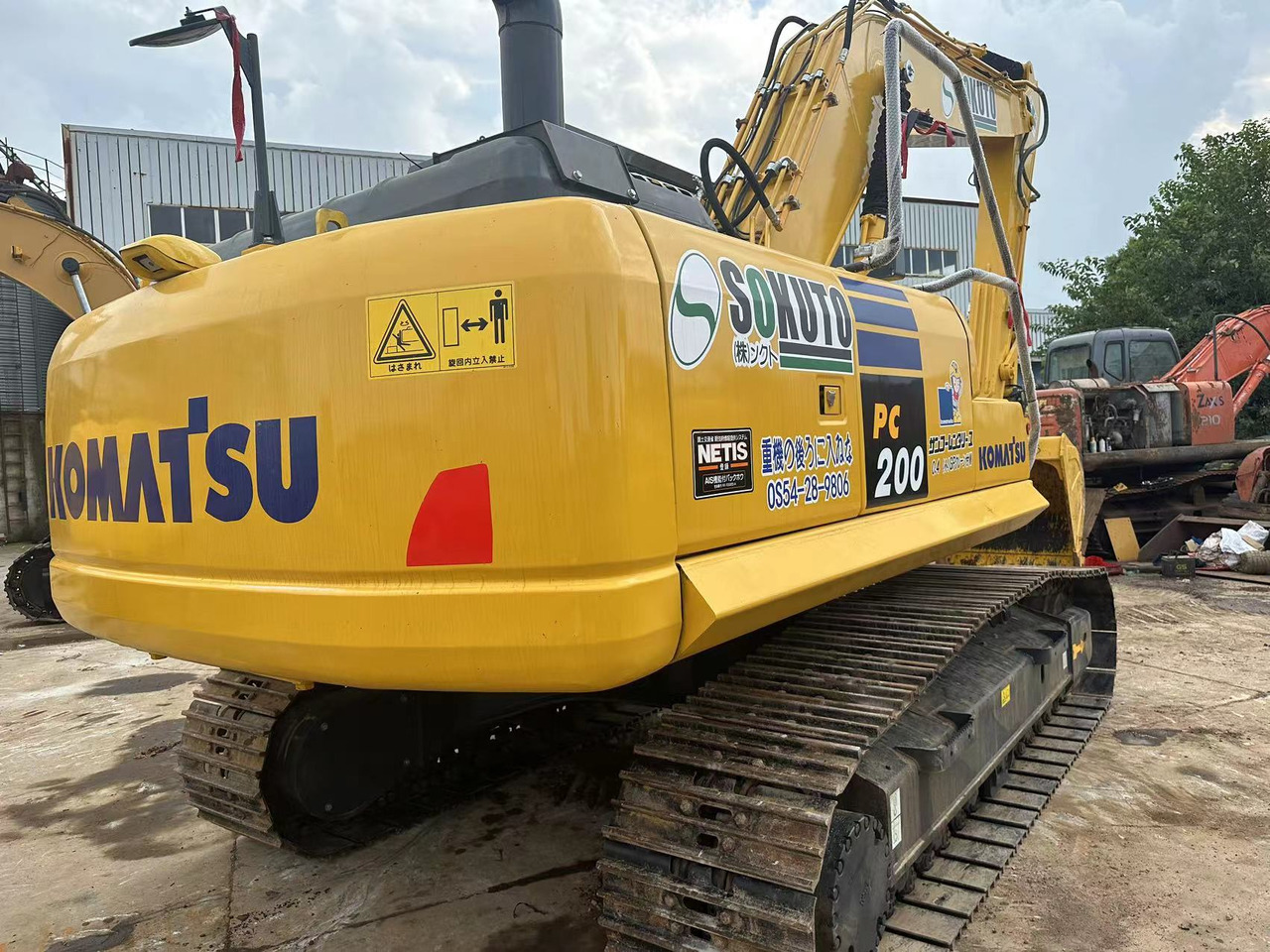 CRAWLER EXCAVATOR Used Good Quality Japan Original PC200-8 in Good Condition PC200-8 Komatsu - Crawler excavator: picture 3 CRAWLER EXCAVATOR Used Good Quality Japan Original PC200-8 in Good Condition PC200-8 Komatsu - Crawler excavator: picture 3