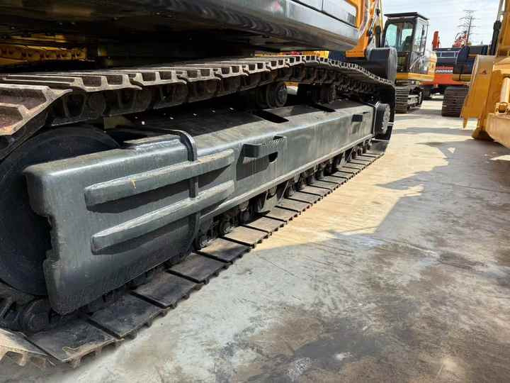 Excellent Condition Korea Brand Hyundai 305-9 30tond Crawler Digger for Sale Used hyundai 150-9 220-9 225-9 305-9 Excavator - Excavator: picture 5 Excellent Condition Korea Brand Hyundai 305-9 30tond Crawler Digger for Sale Used hyundai 150-9 220-9 225-9 305-9 Excavator - Excavator: picture 5