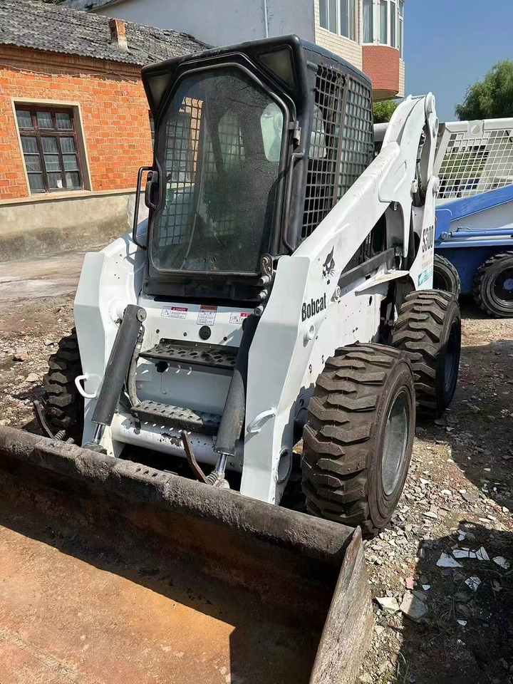 High Quality Mini Construction Machine Used Bobcat Skid Steer Loader S300 in Stock for Sale Bobcat Loader With Low Price - Skid steer loader: picture 1 High Quality Mini Construction Machine Used Bobcat Skid Steer Loader S300 in Stock for Sale Bobcat Loader With Low Price - Skid steer loader: picture 1