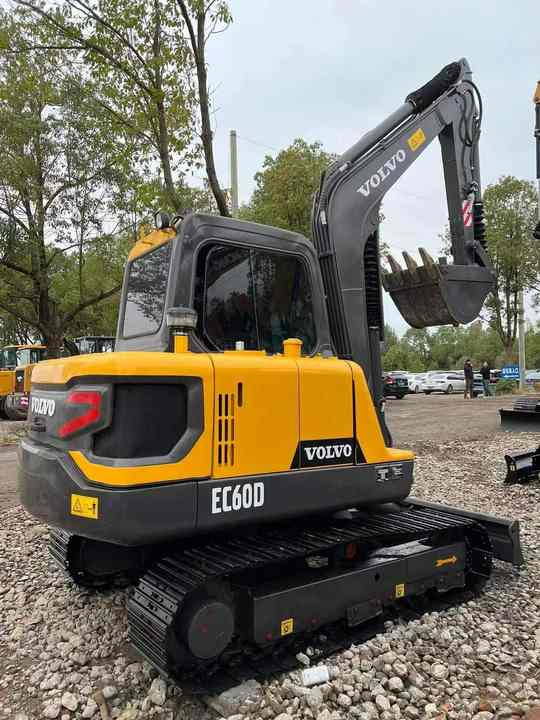 High Quality Used Volvo EC60D Excavator for Sale 6 Ton Compact Machine, Excellent Condition, Ready for Work! - Crawler excavator: picture 2 High Quality Used Volvo EC60D Excavator for Sale 6 Ton Compact Machine, Excellent Condition, Ready for Work! - Crawler excavator: picture 2