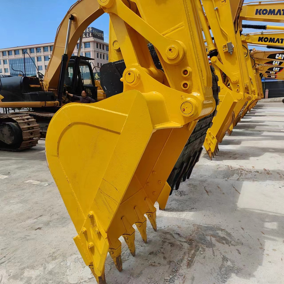 Komatsu PC 200 Used Excavator Hotsale Second hand - Crawler excavator: picture 2 Komatsu PC 200 Used Excavator Hotsale Second hand - Crawler excavator: picture 2