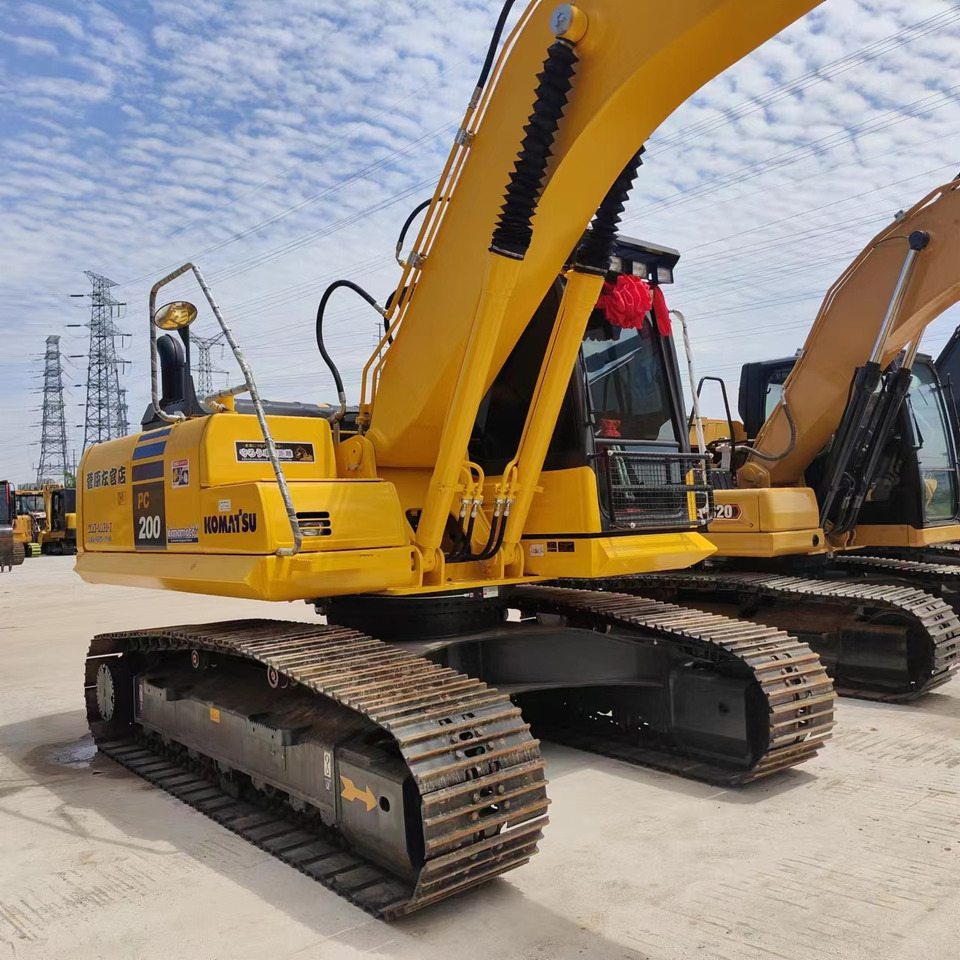 Komatsu PC 200 Used Excavator Hotsale Second hand - Crawler excavator: picture 1 Komatsu PC 200 Used Excavator Hotsale Second hand - Crawler excavator: picture 1