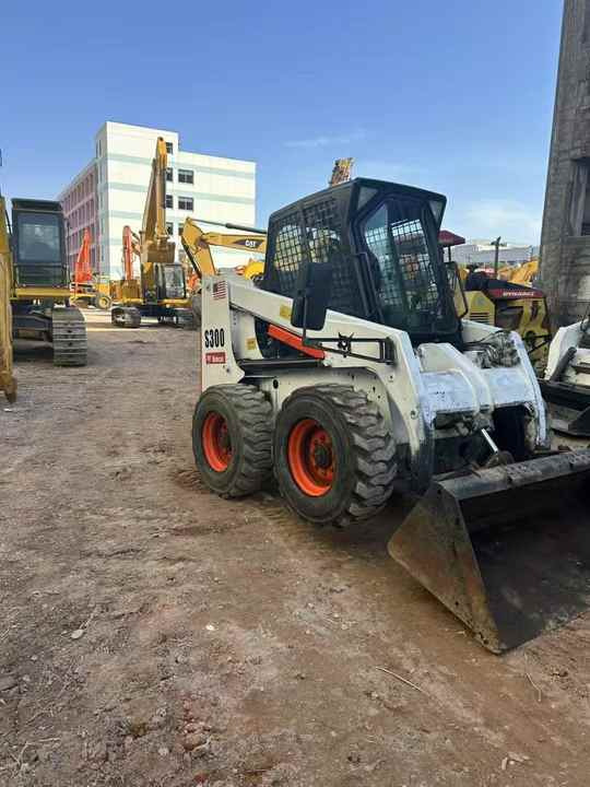 Second Hand BOBCAT S300 Skid-steer Loader with Very Good Performance Is for Sale at a Low Price - Skid steer loader: picture 3 Second Hand BOBCAT S300 Skid-steer Loader with Very Good Performance Is for Sale at a Low Price - Skid steer loader: picture 3