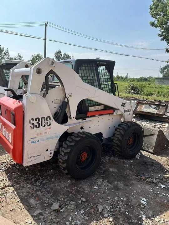 Used Bob Cat Bob Cat S300 Used Skid Steer Wheel Loader Multifunctional Track Loaders Bobcat - Skid steer loader: picture 3 Used Bob Cat Bob Cat S300 Used Skid Steer Wheel Loader Multifunctional Track Loaders Bobcat - Skid steer loader: picture 3