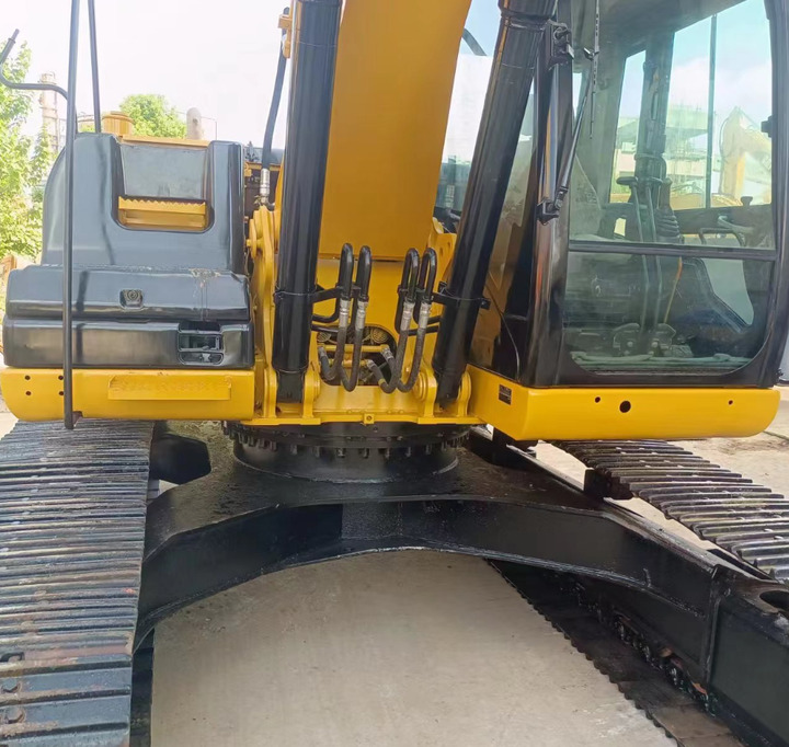 Used Caterpillar 320D Crawler Excavator Hot Sale Used Engineering & Construction Machinery - Excavator: picture 4 Used Caterpillar 320D Crawler Excavator Hot Sale Used Engineering & Construction Machinery - Excavator: picture 4