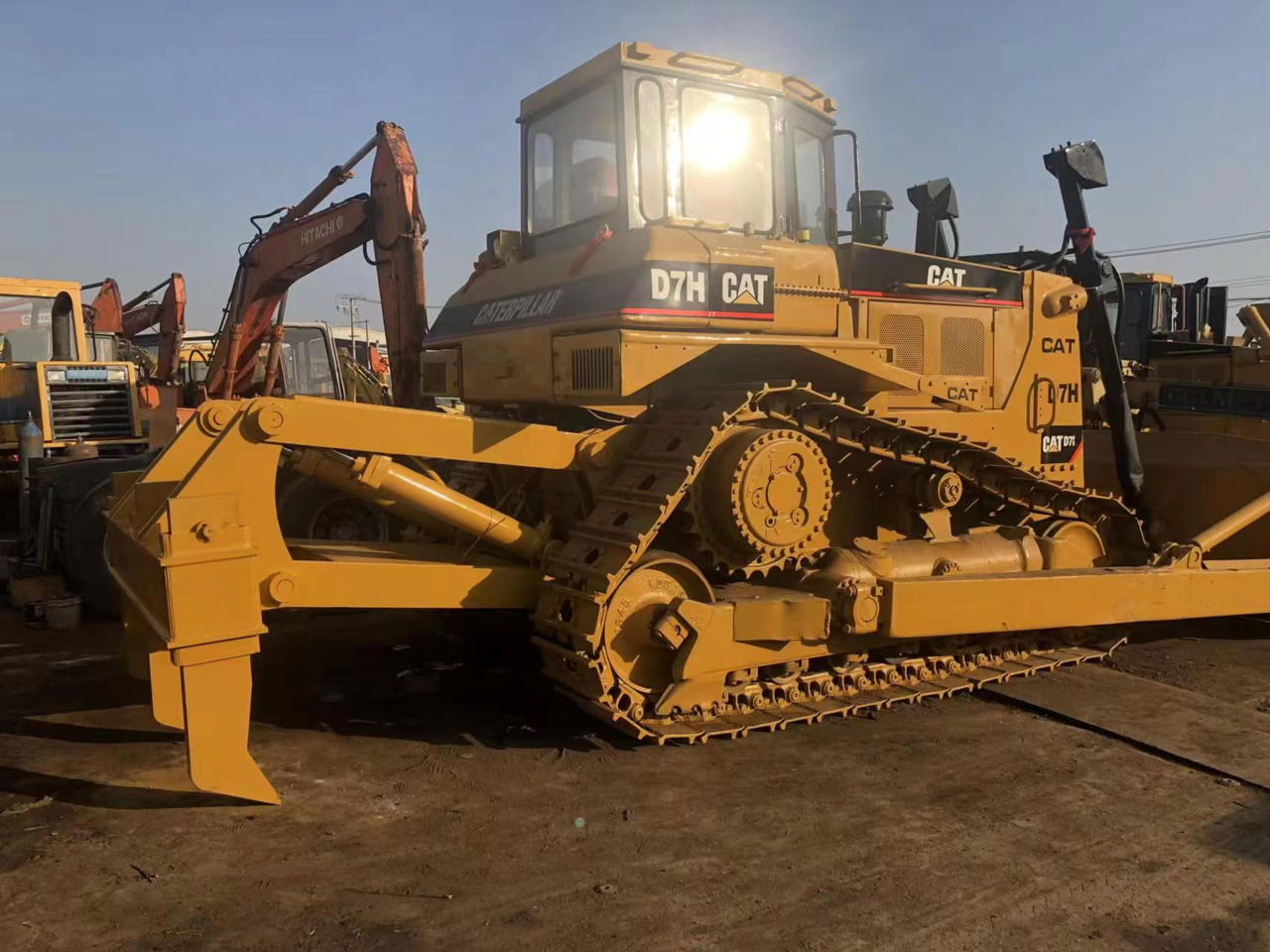 Used Caterpillar Cat D7H Dozer, Second Hand Cat D7H Bulldozer With Stong Blade - Bulldozer: picture 4 Used Caterpillar Cat D7H Dozer, Second Hand Cat D7H Bulldozer With Stong Blade - Bulldozer: picture 4