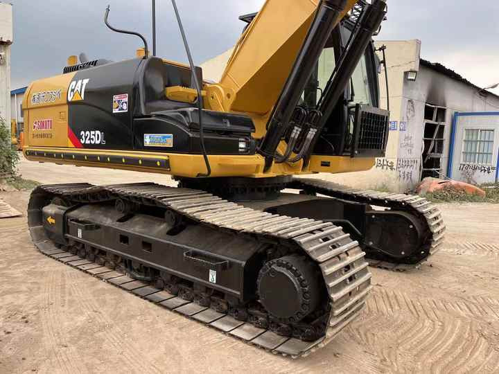 Used Digger CAT 325DL Construction Machinery Construction Digger Used CAT 325DL Cheap Excavator - Crawler excavator: picture 4 Used Digger CAT 325DL Construction Machinery Construction Digger Used CAT 325DL Cheap Excavator - Crawler excavator: picture 4