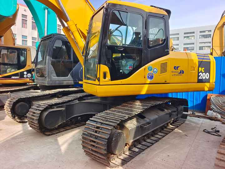 Used Good Quality Japan Original PC200-7 in Good Condition PC200-7 Komatsu - Crawler excavator: picture 2 Used Good Quality Japan Original PC200-7 in Good Condition PC200-7 Komatsu - Crawler excavator: picture 2