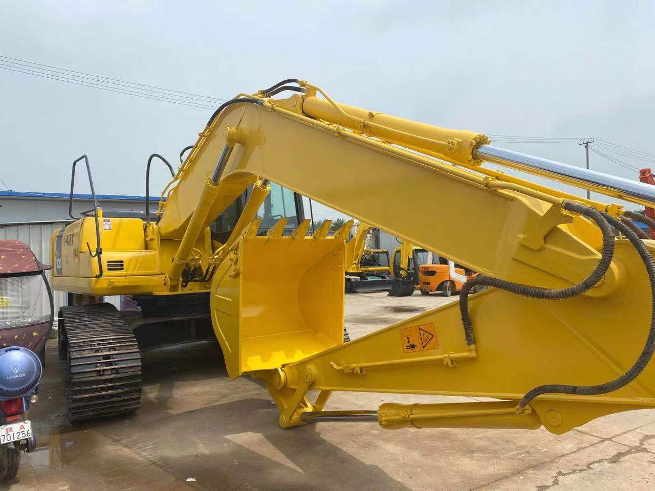 Used Good Quality Japan Original PC220-6 in Good Condition PC220-6 Komatsu - Crawler excavator: picture 4 Used Good Quality Japan Original PC220-6 in Good Condition PC220-6 Komatsu - Crawler excavator: picture 4