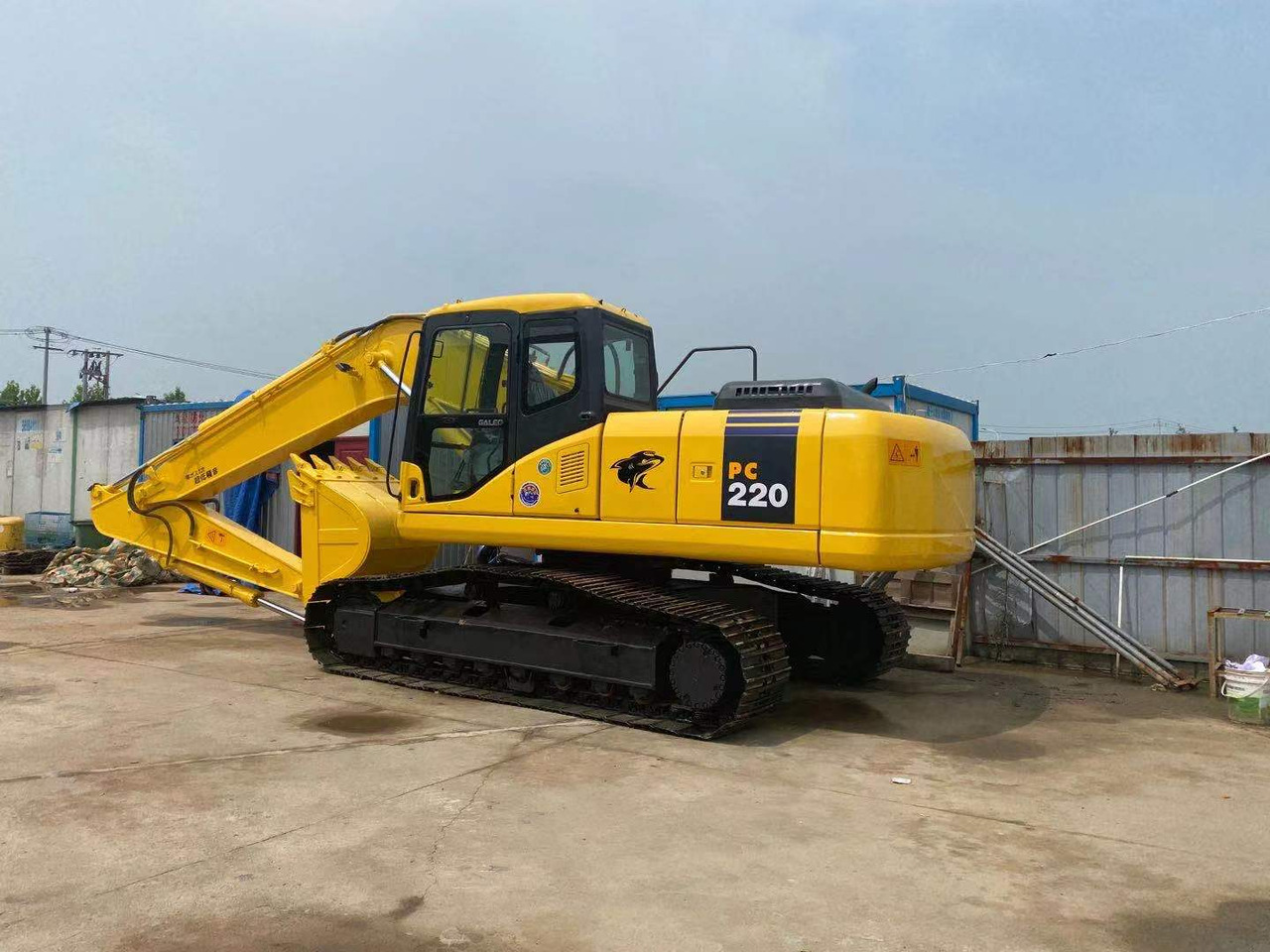 Used Good Quality Japan Original PC220-6 in Good Condition PC220-6 Komatsu - Crawler excavator: picture 1 Used Good Quality Japan Original PC220-6 in Good Condition PC220-6 Komatsu - Crawler excavator: picture 1
