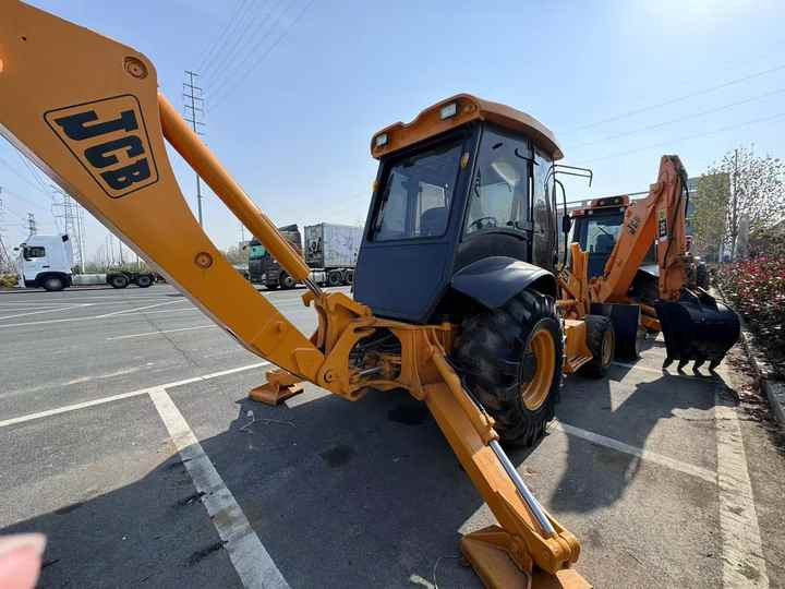 Backhoe loader Used Hydraulic Backhoe Loader JCB3CX 7t in Good Condition Cheap Price in Stock Jcb 3cx 4cx 4cx Loader in Hefei for Sale: picture 6 Backhoe loader Used Hydraulic Backhoe Loader JCB3CX 7t in Good Condition Cheap Price in Stock Jcb 3cx 4cx 4cx Loader in Hefei for Sale: picture 6