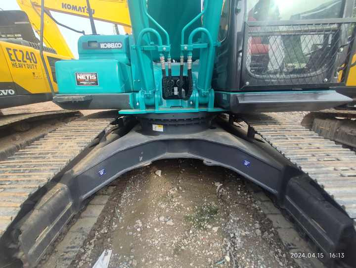 Used Japan Brand Kobelco SK260-8 Hydraulic Digger High Quality Kobelco Sk200 260 Crawler Excavator in Stock on Sale - Excavator: picture 5 Used Japan Brand Kobelco SK260-8 Hydraulic Digger High Quality Kobelco Sk200 260 Crawler Excavator in Stock on Sale - Excavator: picture 5