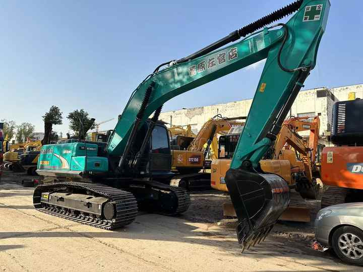 Used Japan Kobelco SK200-8 Crawler Excavator New Arrival Earth-moving Machine for Sale - Excavator: picture 5 Used Japan Kobelco SK200-8 Crawler Excavator New Arrival Earth-moving Machine for Sale - Excavator: picture 5