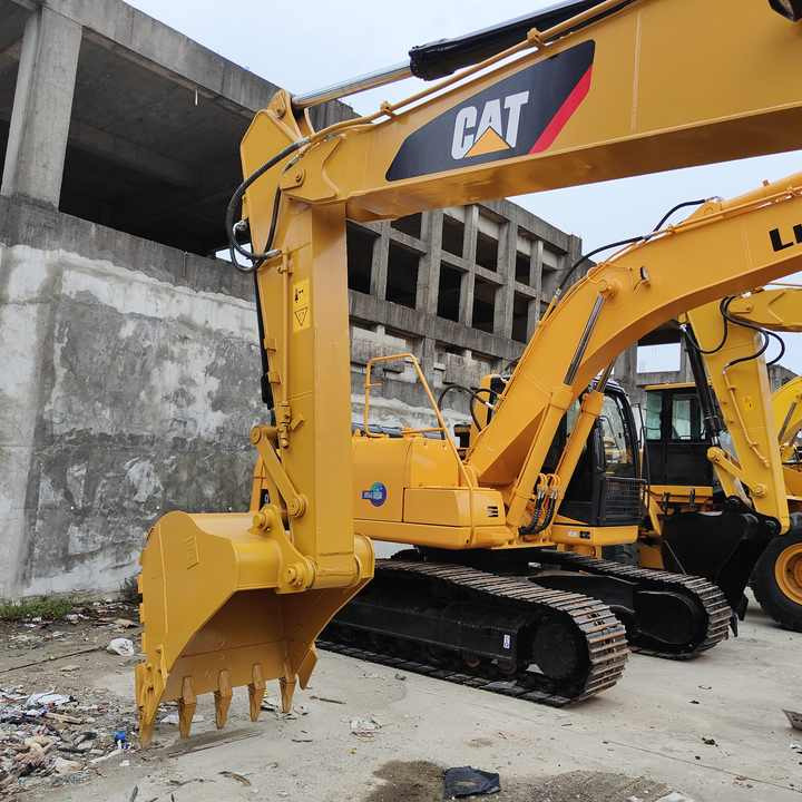 Used Machinery Construction Crawler Used Cat 320d Excavator Machine 325d 330d Caterpillar Machinery Cat 320d Used Excavators - Crawler excavator: picture 4 Used Machinery Construction Crawler Used Cat 320d Excavator Machine 325d 330d Caterpillar Machinery Cat 320d Used Excavators - Crawler excavator: picture 4