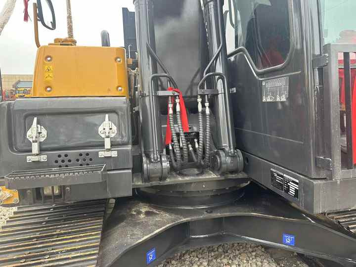 Used Original Volvo EC140 Excavator on Sale - Excavator: picture 3 Used Original Volvo EC140 Excavator on Sale - Excavator: picture 3