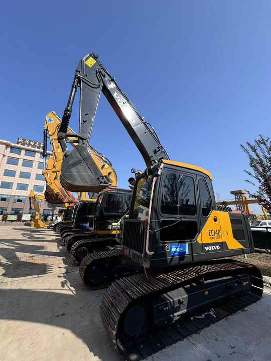 Used Volvo 14 Tonne Crawler Excavator Volvo Ec140 Excavator Good Condition Low Price Good Quality for Sale - Crawler excavator: picture 4 Used Volvo 14 Tonne Crawler Excavator Volvo Ec140 Excavator Good Condition Low Price Good Quality for Sale - Crawler excavator: picture 4