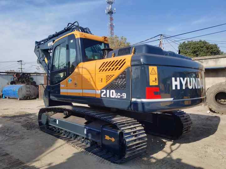 Hyundai Excavator Used Machine 210-9s Heavy Construction Equipment Crawler Excavator Hot Sale - Excavator: picture 3 Hyundai Excavator Used Machine 210-9s Heavy Construction Equipment Crawler Excavator Hot Sale - Excavator: picture 3