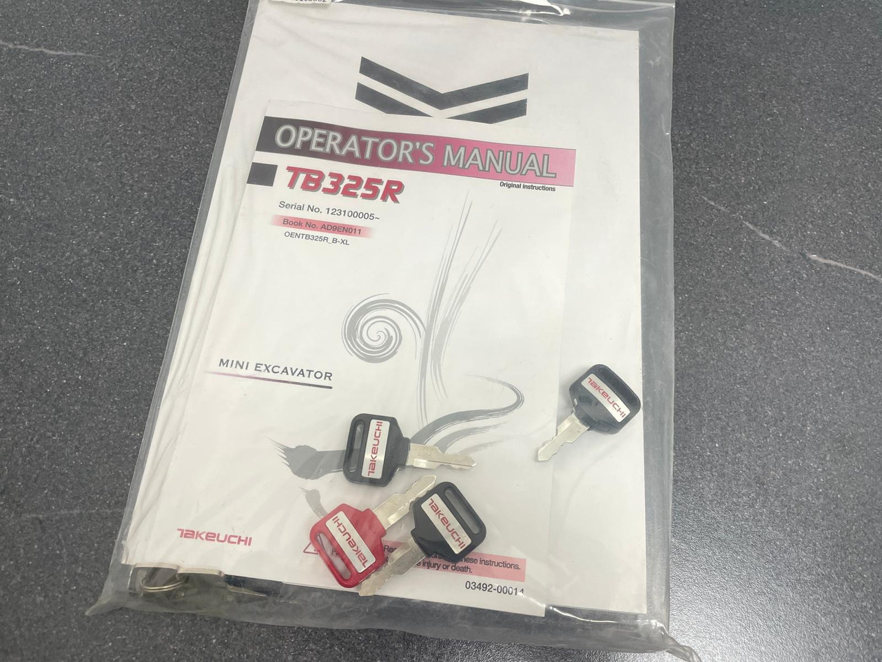 TAKEUCHI TB 325 R - Mini excavator: picture 3 TAKEUCHI TB 325 R - Mini excavator: picture 3