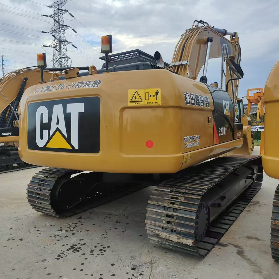 CATERPILLAR 323D - Crawler excavator: picture 3 CATERPILLAR 323D - Crawler excavator: picture 3