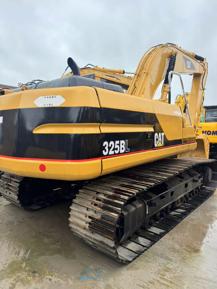 CATERPILLAR 325B - Crawler excavator: picture 1 CATERPILLAR 325B - Crawler excavator: picture 1