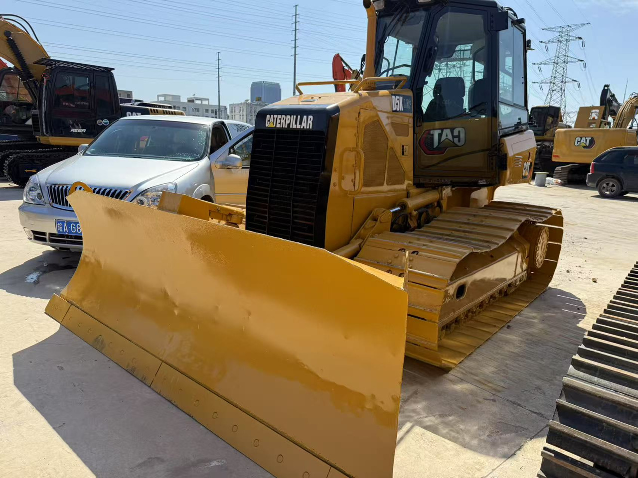 CATERPILLAR D5K - Bulldozer: picture 1 CATERPILLAR D5K - Bulldozer: picture 1