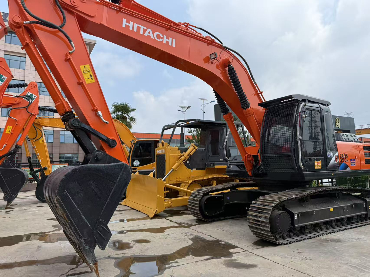 HITACHI ZX350-3G - Crawler excavator: picture 1 HITACHI ZX350-3G - Crawler excavator: picture 1