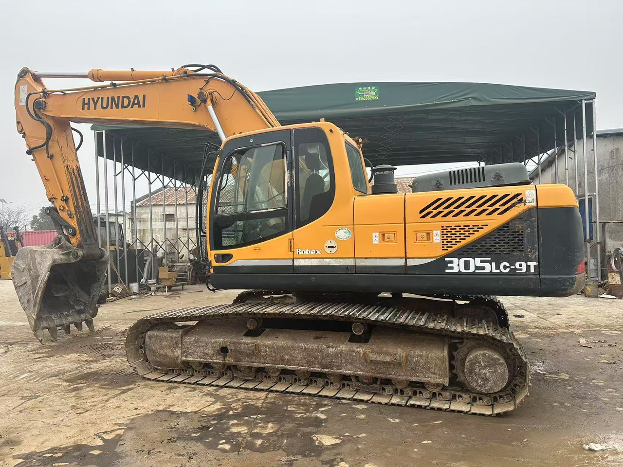 HYUNDAI R305LC-9T - Crawler excavator: picture 3 HYUNDAI R305LC-9T - Crawler excavator: picture 3
