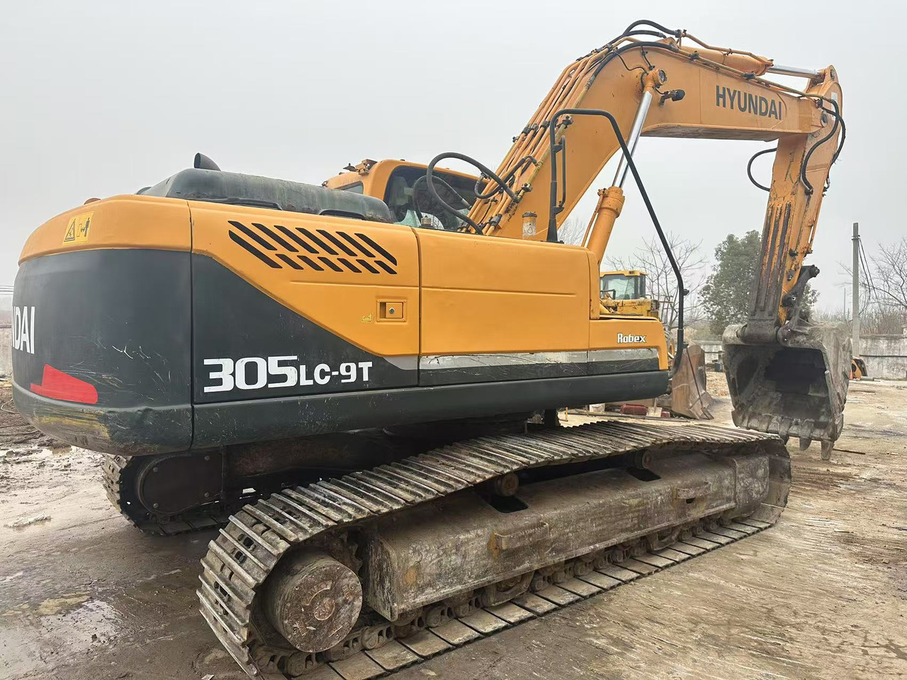 HYUNDAI R305LC-9T - Crawler excavator: picture 4 HYUNDAI R305LC-9T - Crawler excavator: picture 4