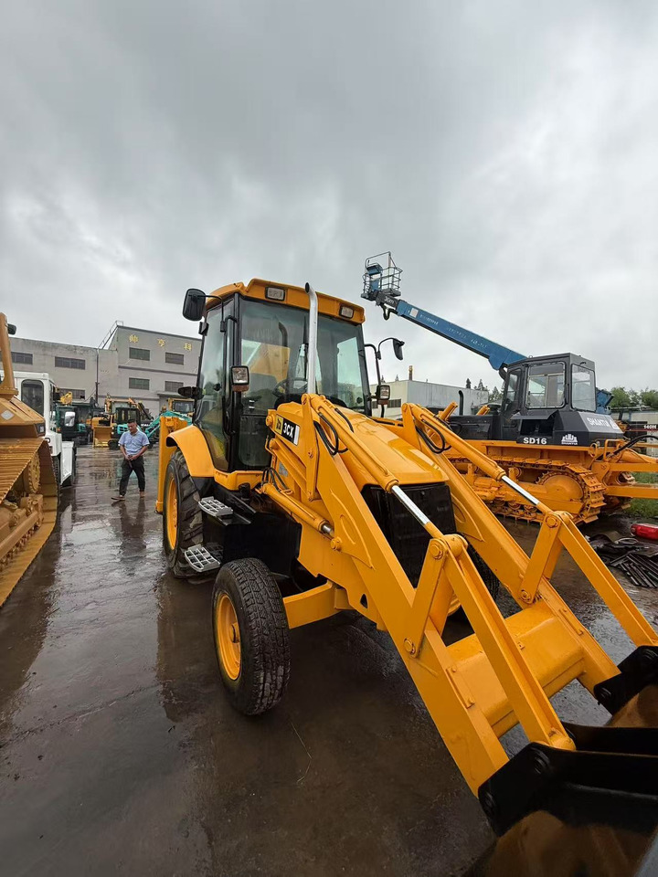 JCB 3CX - Backhoe loader: picture 2 JCB 3CX - Backhoe loader: picture 2