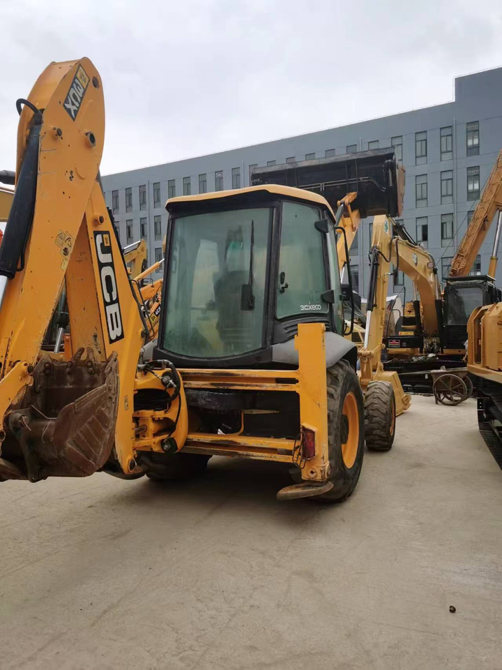 JCB 3CX - Backhoe loader: picture 2 JCB 3CX - Backhoe loader: picture 2