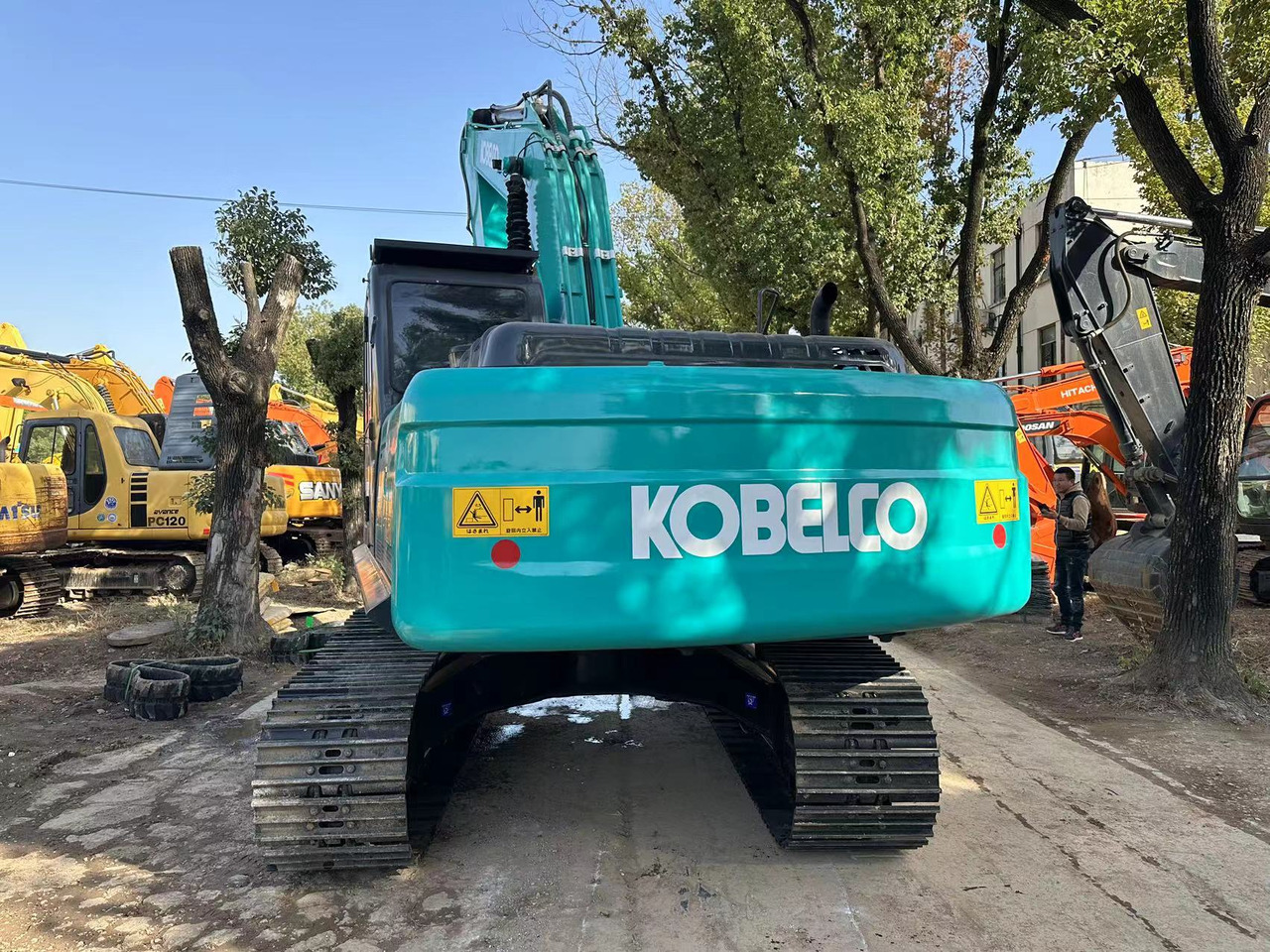 KOBELCO SK200-8 - Mini excavator: picture 3 KOBELCO SK200-8 - Mini excavator: picture 3