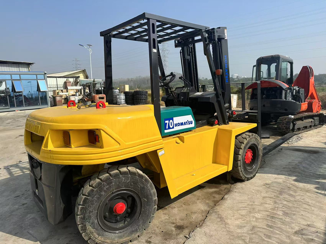 KOMATSU 7-ton - Diesel forklift: picture 2 KOMATSU 7-ton - Diesel forklift: picture 2
