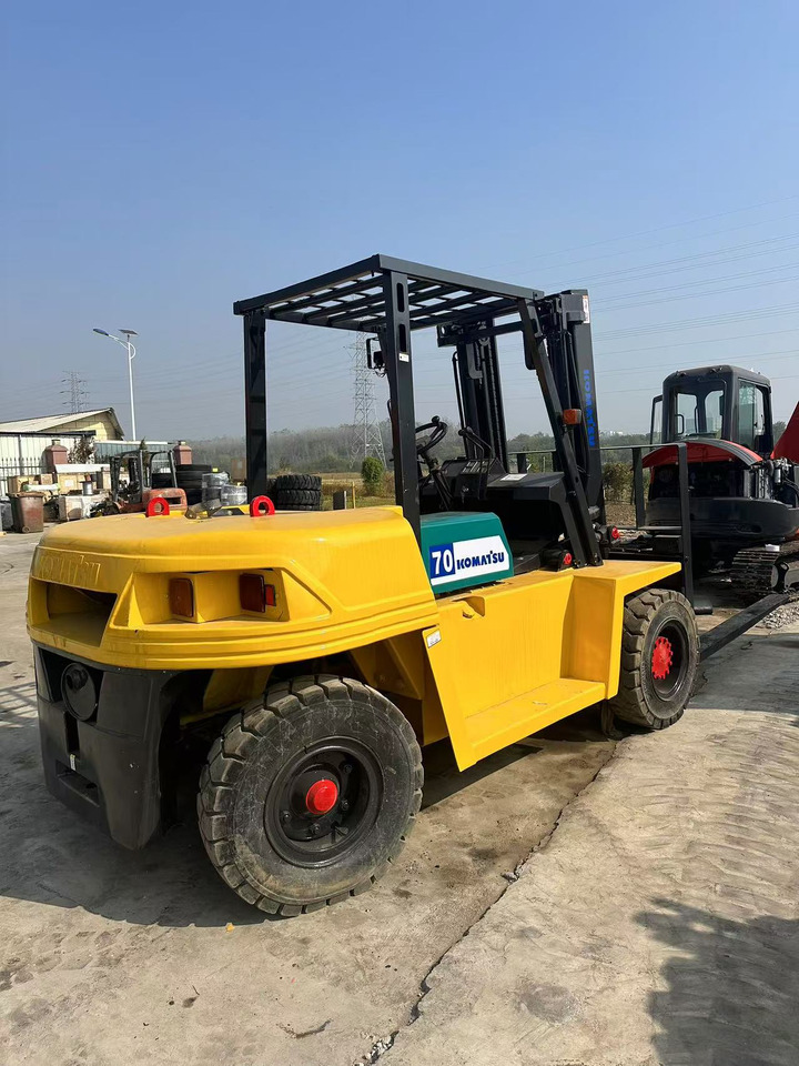 KOMATSU 7-ton - Diesel forklift: picture 4 KOMATSU 7-ton - Diesel forklift: picture 4