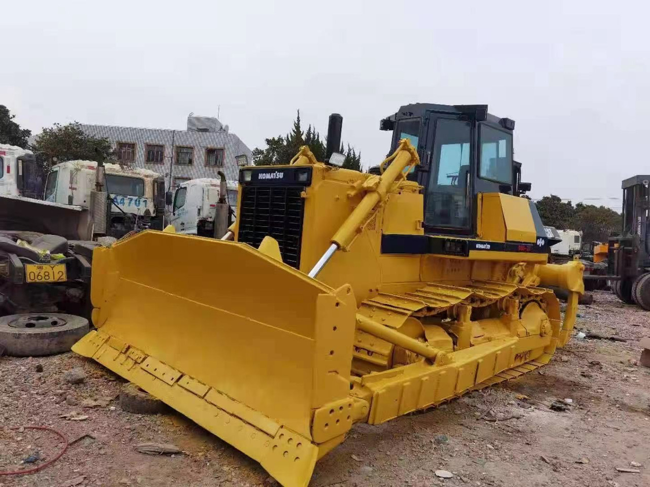 KOMATSU D85-21 - Bulldozer: picture 2 KOMATSU D85-21 - Bulldozer: picture 2
