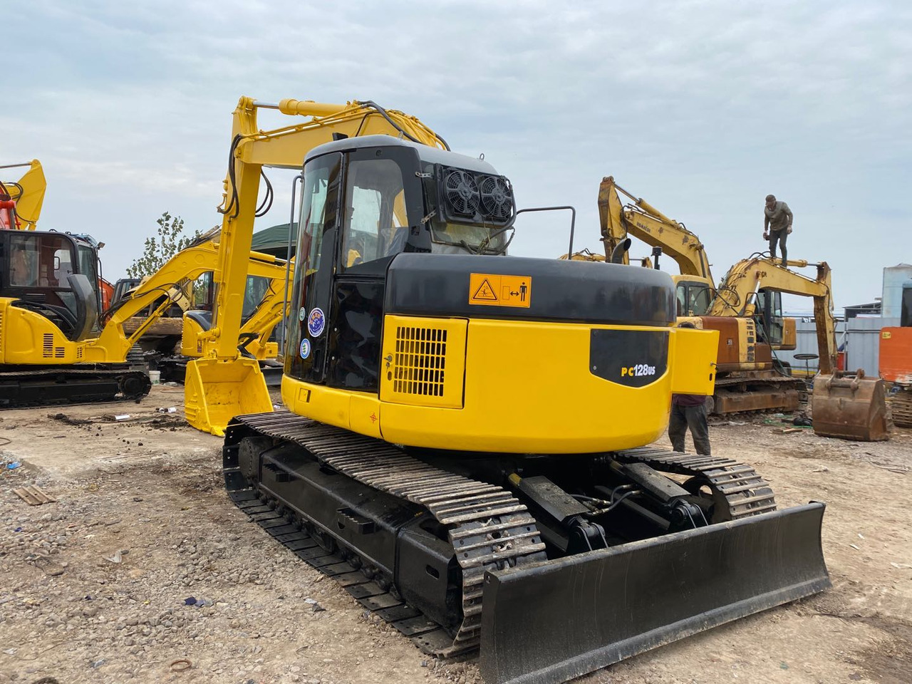 KOMATSU PC128US - Crawler excavator: picture 2 KOMATSU PC128US - Crawler excavator: picture 2