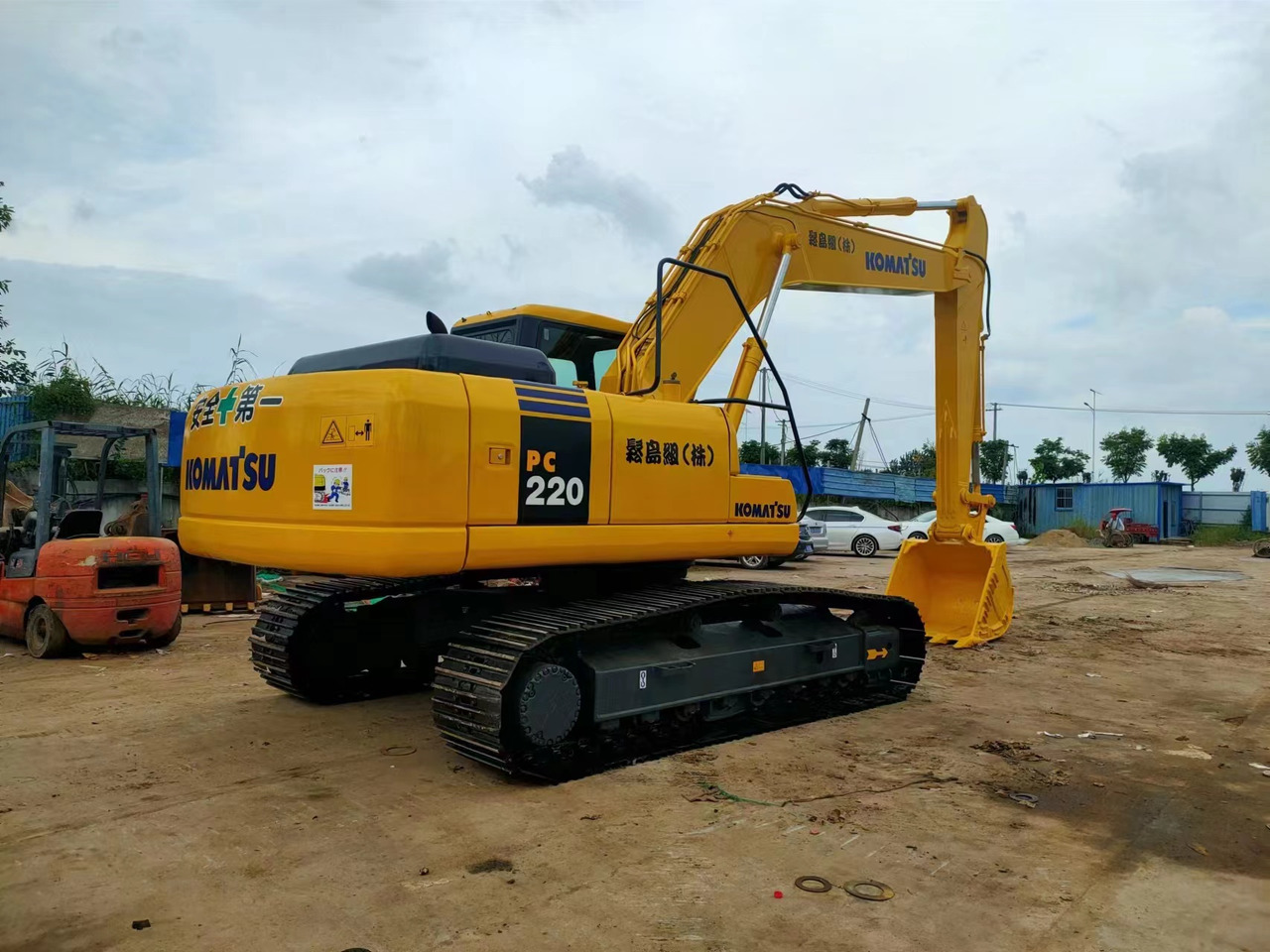 KOMATSU PC220-7 - Crawler excavator: picture 3 KOMATSU PC220-7 - Crawler excavator: picture 3