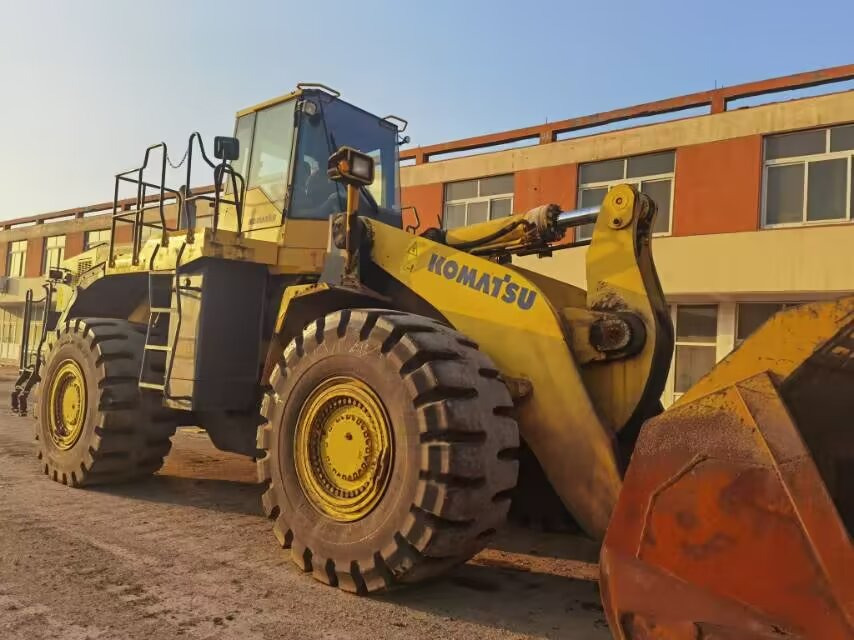 KOMATSU WA600-6 - Wheel loader: picture 1 KOMATSU WA600-6 - Wheel loader: picture 1
