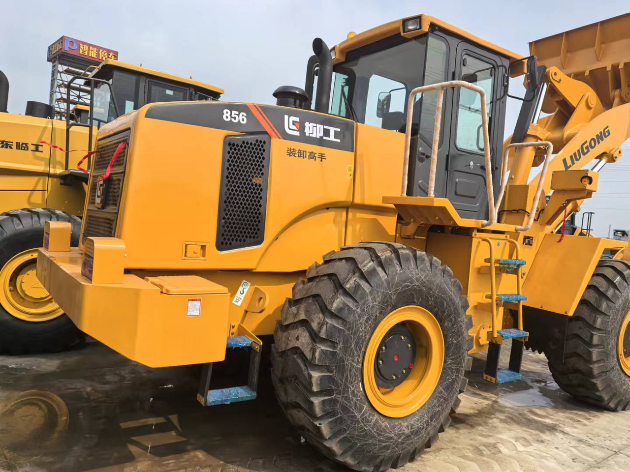 LIUGONG 856N - Wheel loader: picture 4 LIUGONG 856N - Wheel loader: picture 4