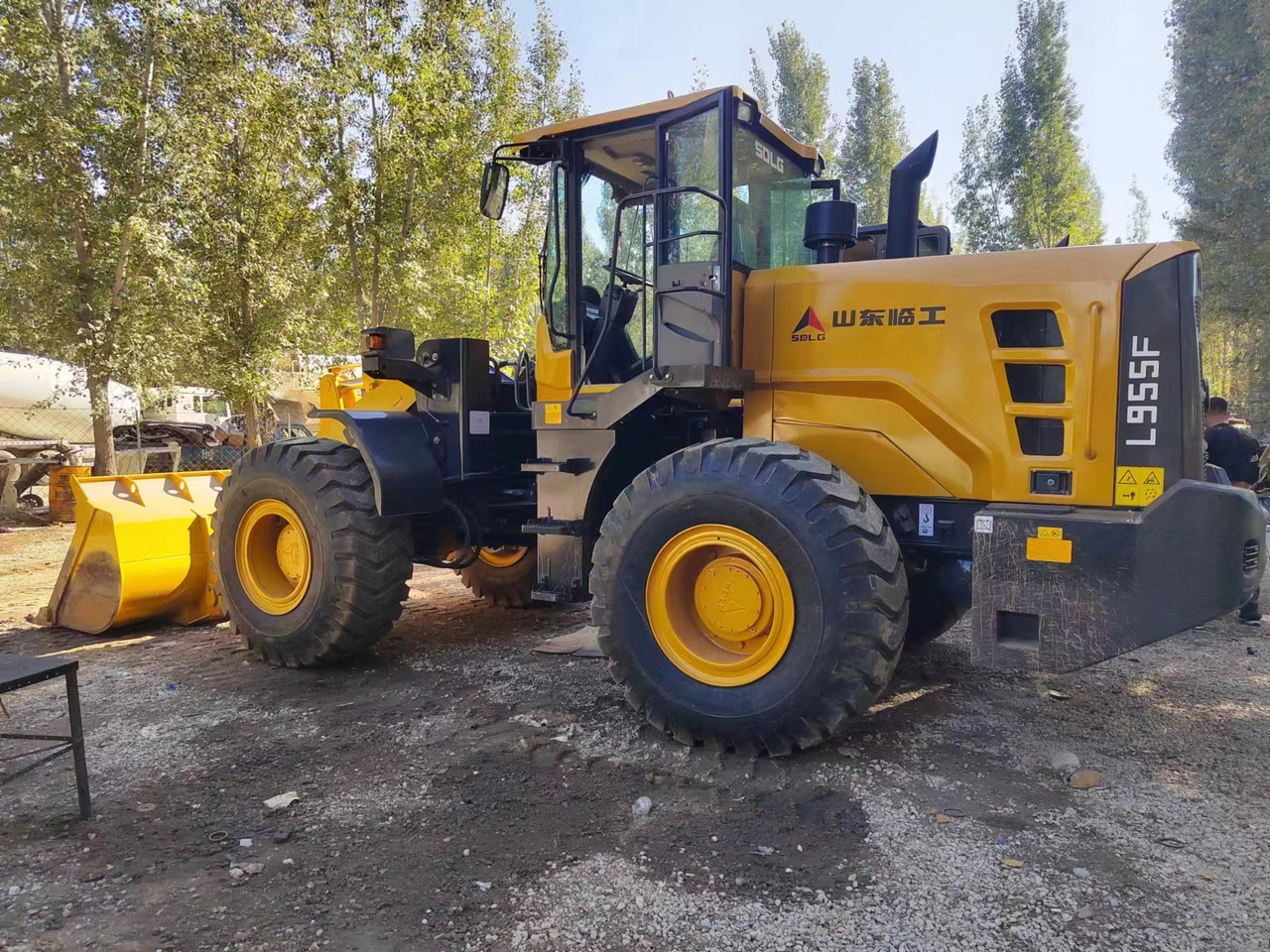 SDLG LG955F - Wheel loader: picture 1 SDLG LG955F - Wheel loader: picture 1