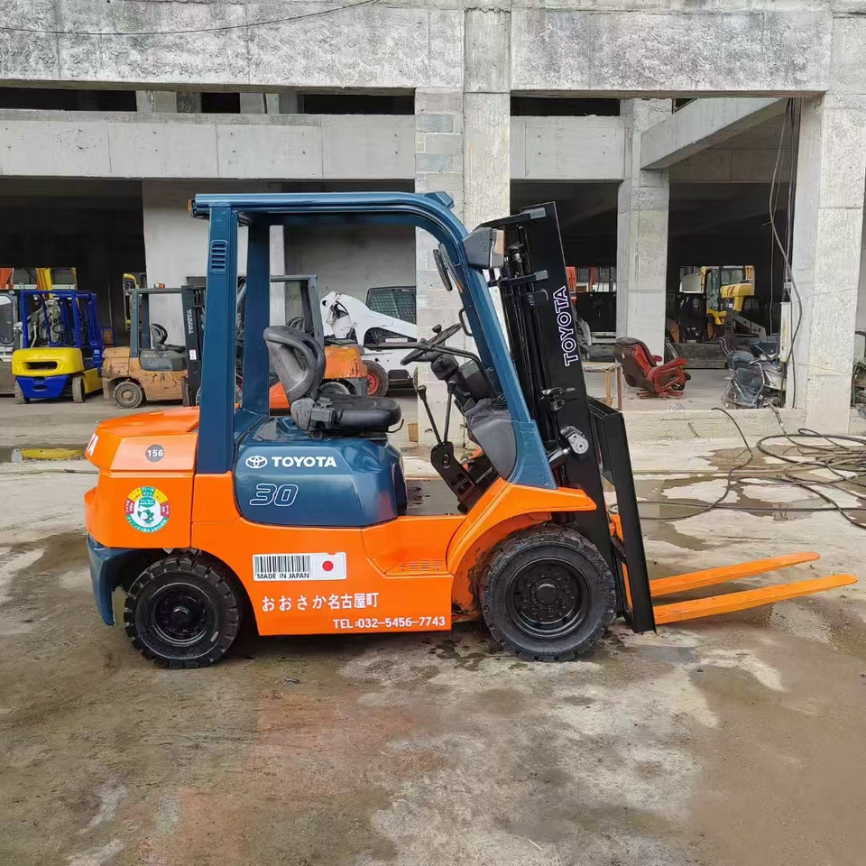 TOYOTA 62-7FD30 - Diesel forklift: picture 2 TOYOTA 62-7FD30 - Diesel forklift: picture 2