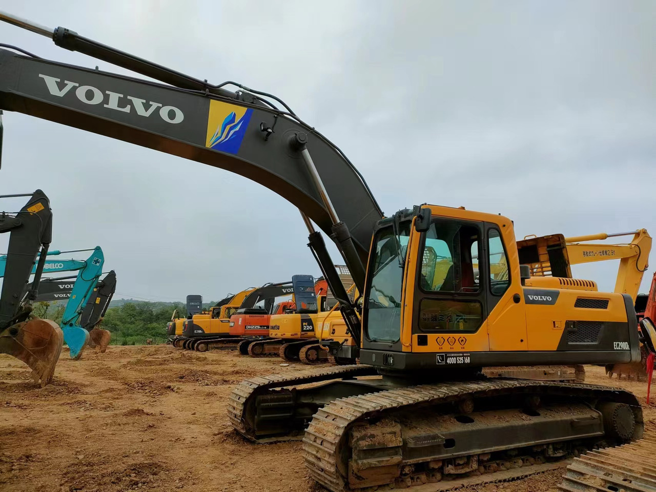VOLVO EC290 - Crawler excavator: picture 3 VOLVO EC290 - Crawler excavator: picture 3