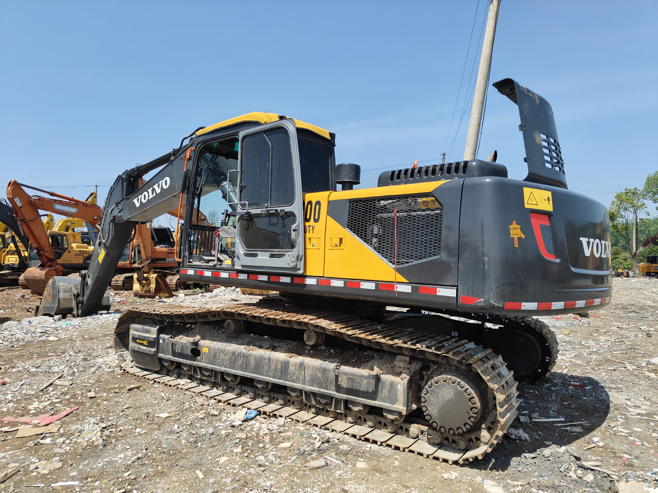 VOLVO EC300 - Crawler excavator: picture 2 VOLVO EC300 - Crawler excavator: picture 2