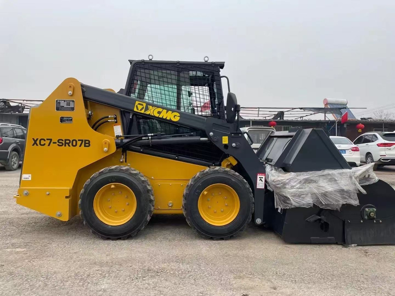 XCMG XC7-TV12 - Skid steer loader: picture 2 XCMG XC7-TV12 - Skid steer loader: picture 2