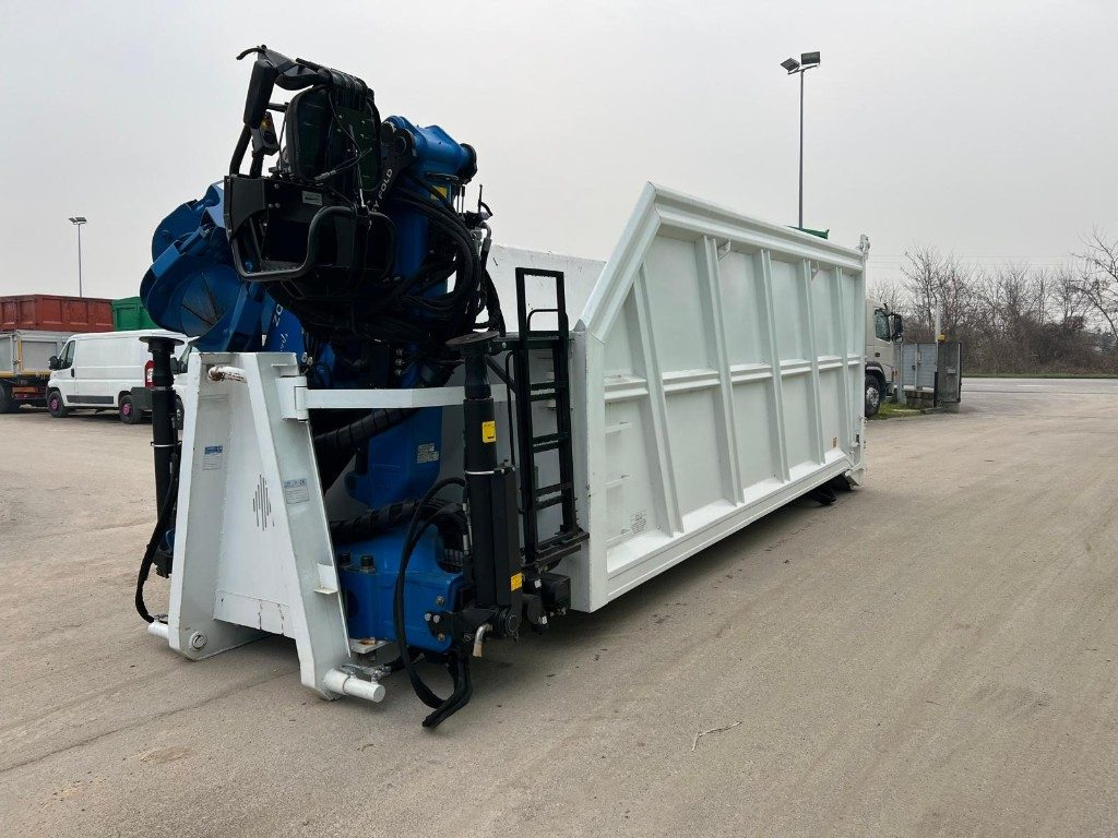 CONTAINER SCARRABILE USATO A CIELO APERTO CON GRU - Roll-off container: picture 1 CONTAINER SCARRABILE USATO A CIELO APERTO CON GRU - Roll-off container: picture 1