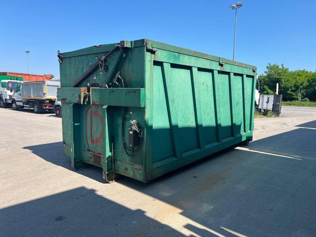 CONTAINER SCARRABILE USATO CON COPERCHIO - Roll-off container: picture 1 CONTAINER SCARRABILE USATO CON COPERCHIO - Roll-off container: picture 1