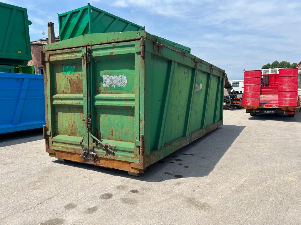 CONTAINER SCARRABILE USATO CON COPERCHIO - Roll-off container: picture 2 CONTAINER SCARRABILE USATO CON COPERCHIO - Roll-off container: picture 2